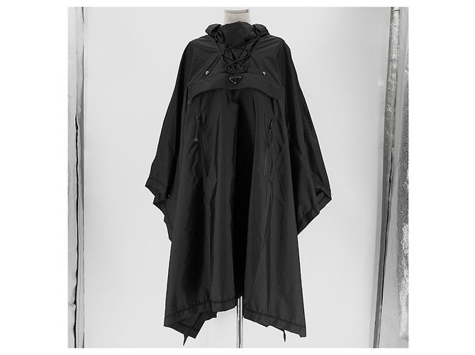 Prada Poncho para Lluvia de Mujer de Nylon con Logo Triangle Negro - vista 3