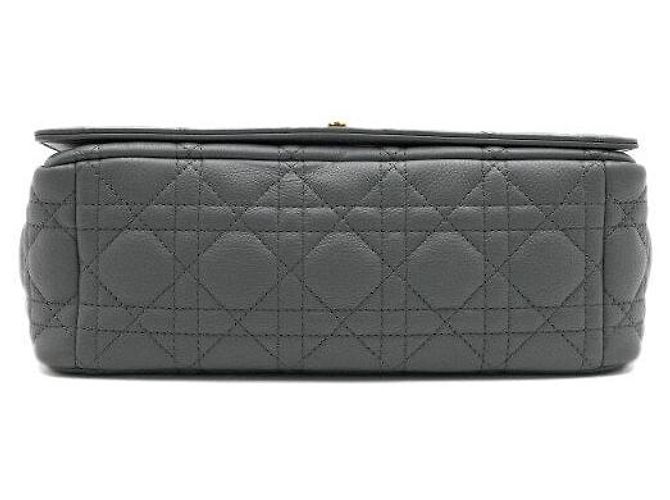 Dior Borsa a Spalla Caro Medium in Stone Grey Marrone - vista 8