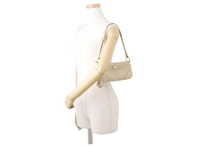 Prada Triangle Nylon Schultertasche Beige - Ansicht 4