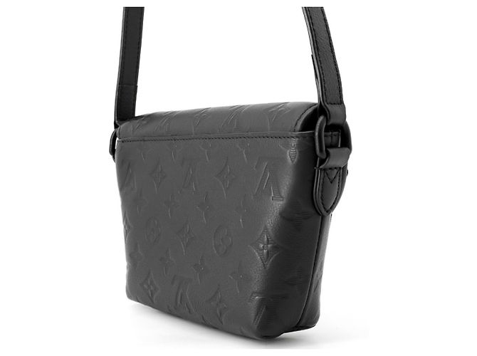 Borsa a tracolla Louis Vuitton Monogram Shadow Nero - vista 2