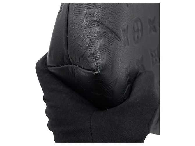 Borsa a tracolla Louis Vuitton Monogram Shadow Nero - vista 7