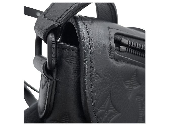 Borsa a tracolla Louis Vuitton Monogram Shadow Nero - vista 8