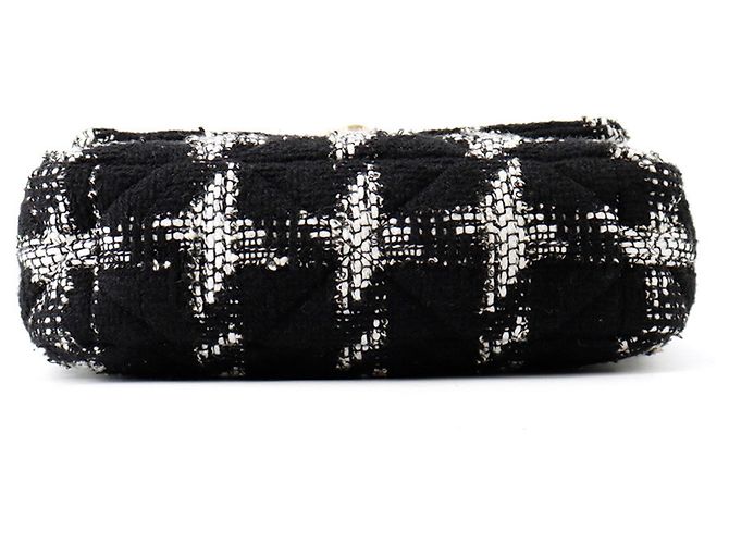 Timeless Borsa a Spalla con Catena Chanel CHANEL19 Nero Bianco - vista 3