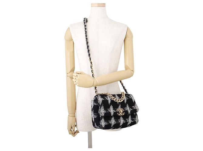 Timeless Borsa a Spalla con Catena Chanel CHANEL19 Nero Bianco - vista 4