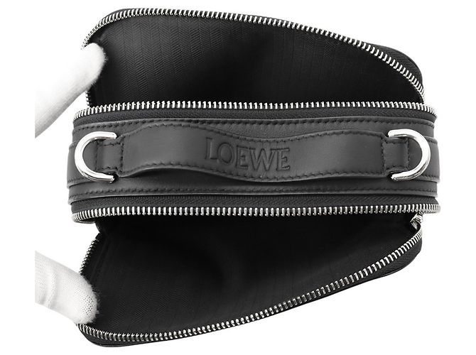 Mini sac à bandoulière en cuir noir Loewe - vue 5