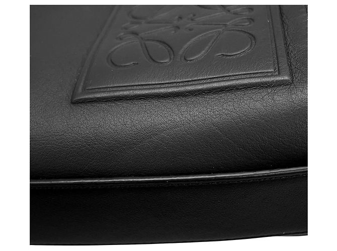 Mini sac à bandoulière en cuir noir Loewe - vue 6