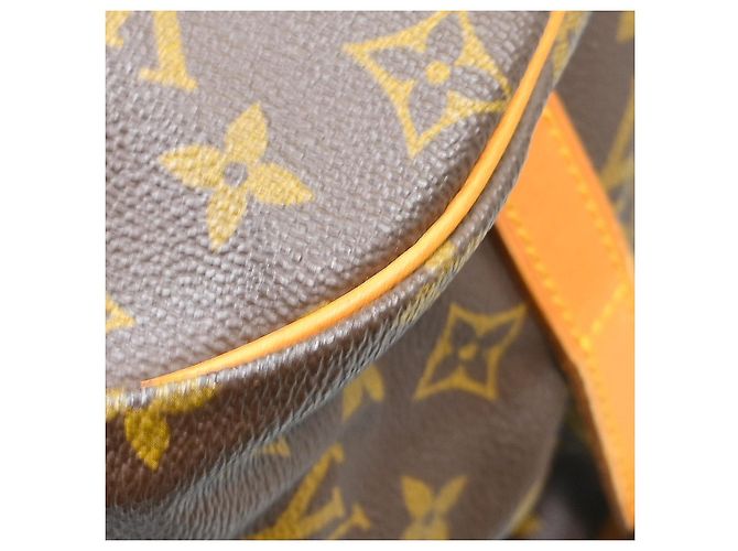Louis Vuitton Saumur Monogram Canvas 35 Marrone - vista 6