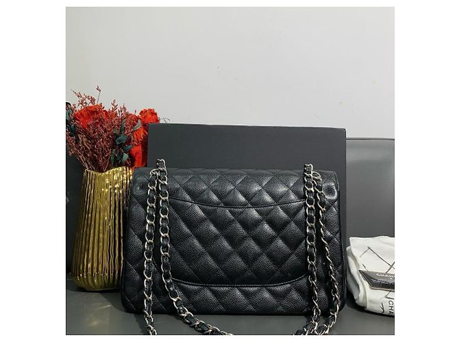 Borsa Chanel Classic Flap Large Pelle Caviar Nero - vista 2