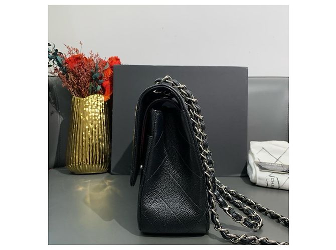 Borsa Chanel Classic Flap Large Pelle Caviar Nero - vista 4