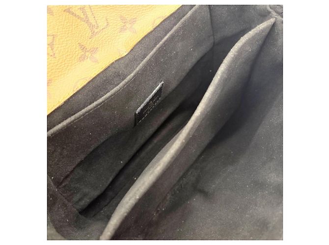 Louis Vuitton Pochette Métis M44876 Marrone - vista 11
