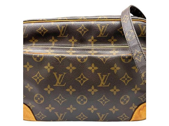 Borsa a Spalla Louis Vuitton Monogram Nile Brown Marrone - vista 2
