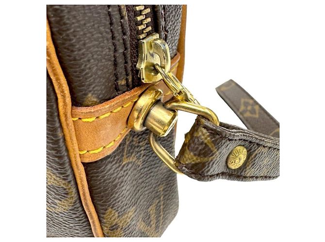 Clutch Louis Vuitton Marly Dragonne Monogram Marrone - vista 10