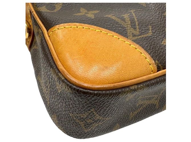 Clutch Louis Vuitton Marly Dragonne Monogram Marrone - vista 6