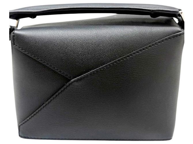 Loewe Puzzle Mini Schultertasche aus Kalbsleder Schwarz - Ansicht 3