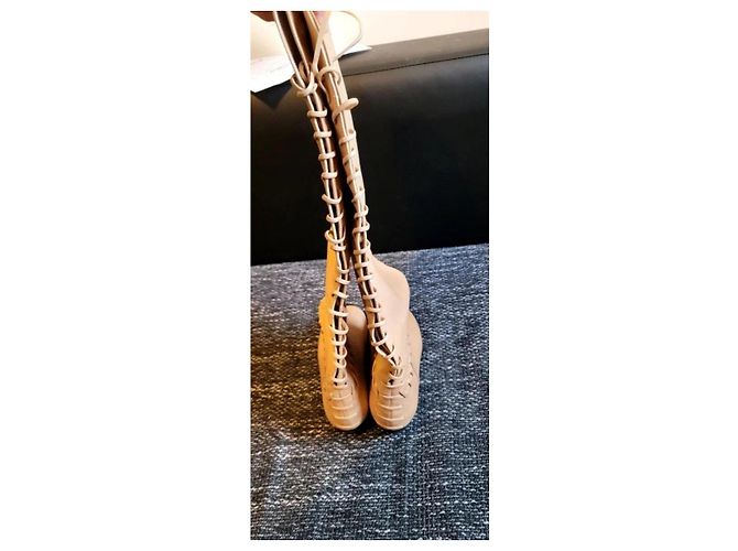 Chanel Karl Lagerfeld Resort 2011 Botas Altas de Cuero Negro Beige - vista 10
