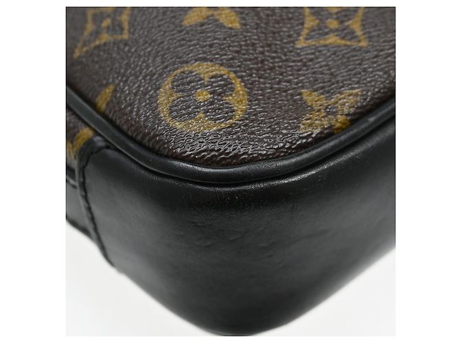 Louis Vuitton Bass Messenger Macassar Monogram Canvas PM Marrone - vista 7