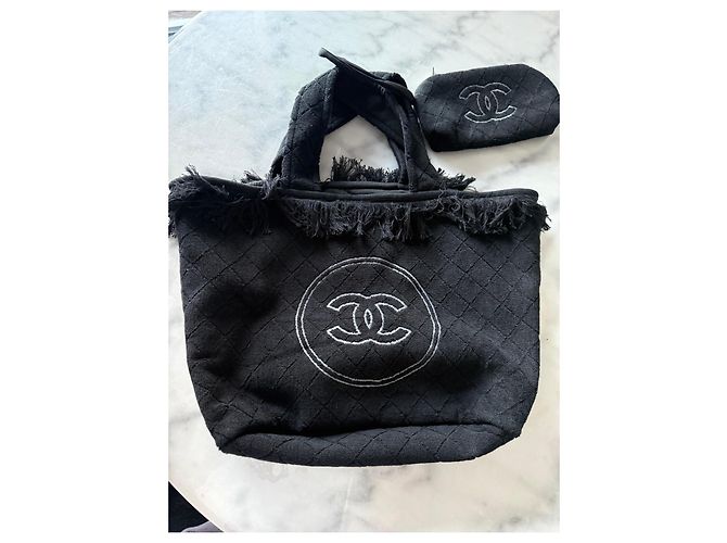 Sac Cabas Chanel em Tecido Acolchoado e Pochette, Preto - vista 3