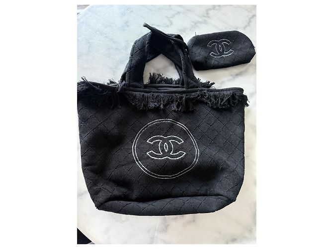 Sac Cabas Chanel em Tecido Acolchoado e Pochette, Preto - vista 4