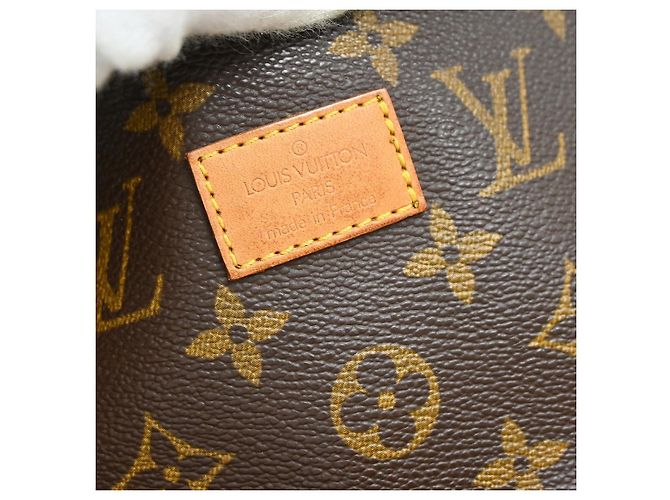 Louis Vuitton Saumur Monogram Canvas 35 Marrone - vista 4