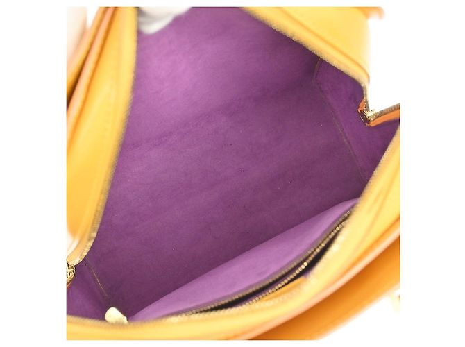 Louis Vuitton Pont Neuf Epi MM Giallo - vista 3