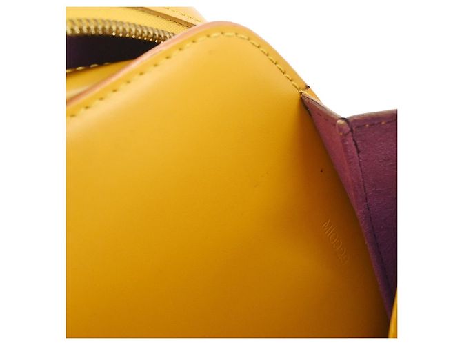 Louis Vuitton Pont Neuf Epi MM Giallo - vista 5