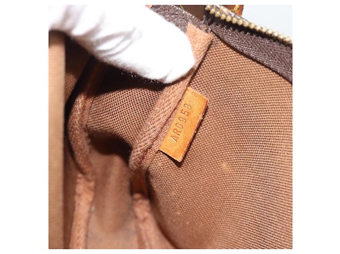 Louis Vuitton Pochette Accessoires Monogram Large Marrone - vista 7