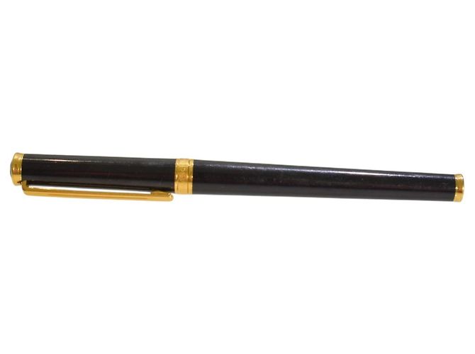 Montblanc Noblesse Oblige Stylo Roller - Résine Noire et Or Doré - vue 3