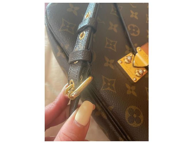 Metis Louis Vuitton Pochette Métis MM Monogram Marrone - vista 18