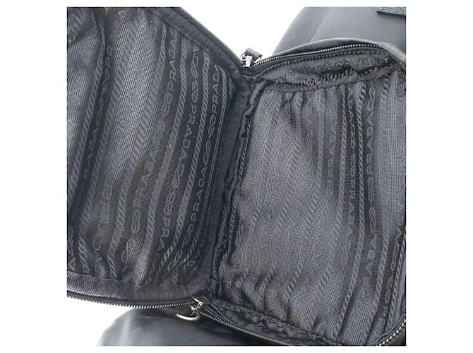 Borsa a tracolla in nylon nero Prada - vista 11