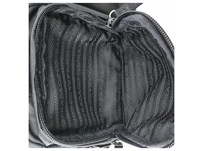 Borsa a tracolla in nylon nero Prada - vista 12