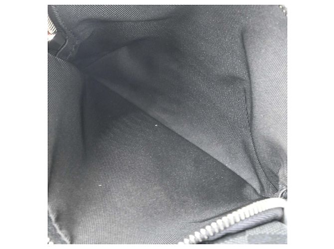 Borsa a tracolla Louis Vuitton Avenue Nero - vista 11