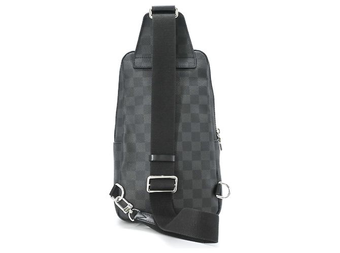 Borsa a tracolla Louis Vuitton Avenue Nero - vista 2