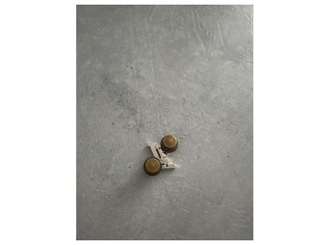 Pendientes Louis Vuitton Monogram Studs Dorado Hardware de plata - vista 4