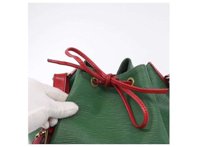 Borsa a Spalla LOUIS VUITTON Epi Petit Noe Verde Rosso M44147 LV Auth BA14655A - vista 10
