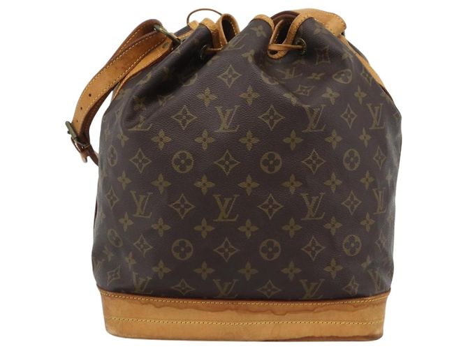 LOUIS VUITTON Bolsa de Ombro Monogram Petit Noe M42226 LV Auth 195175 Monograma - vista 2