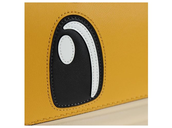 FENDI x FRGMT x POKEMON Dragonite Mamma Baguette Gialla 8BR600 Auth 167467SM Giallo - vista 21