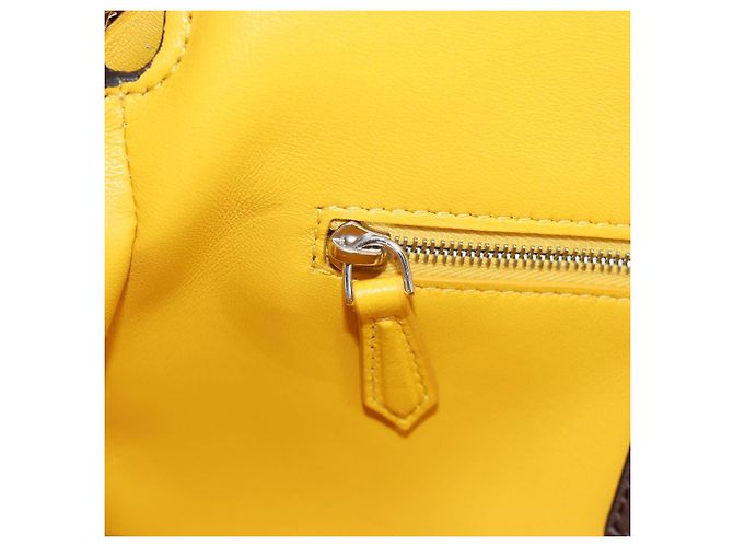 FENDI x FRGMT x POKEMON Dragonite Mamma Baguette Gialla 8BR600 Auth 167467SM Giallo - vista 29