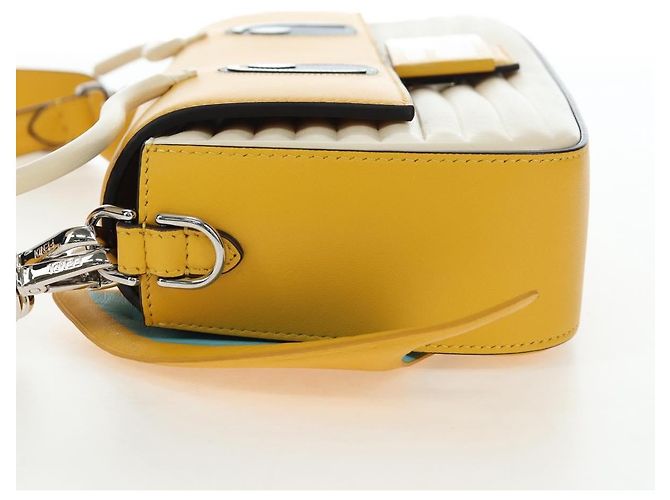 FENDI x FRGMT x POKEMON Dragonite Mamma Baguette Gialla 8BR600 Auth 167467SM Giallo - vista 4