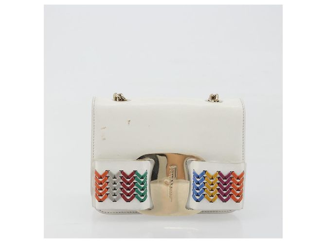 Borsa a Spalla Salvatore Ferragamo Vala Chain in Pelle Bianca e Oro Autentica 192429 - vista 4