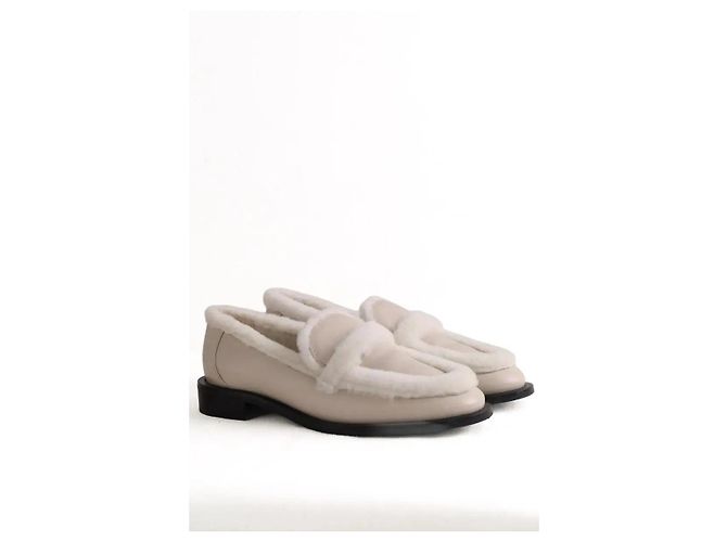 Mocassini Stuart Weitzman in pelle ecru Crudo - vista 3