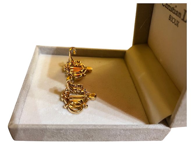 Christian Dior Golden clip-on earrings with pearls - view 3