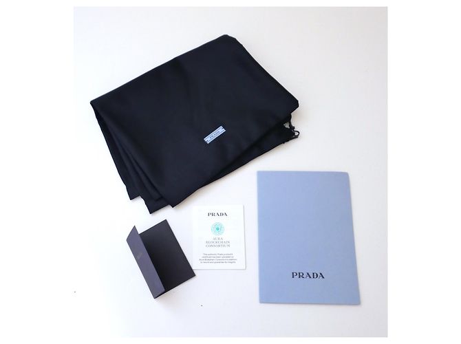Prada Sandali con zeppa in vernice nera Triangle Nero - vista 12