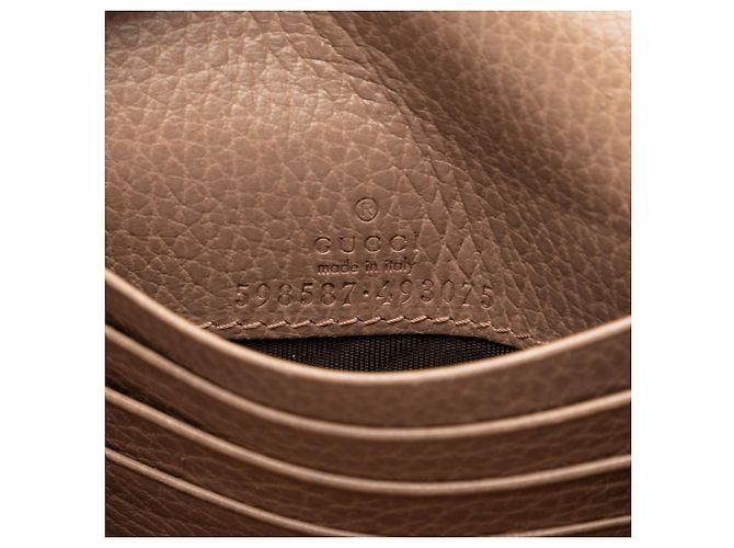 Cartera Bi-fold Gucci GG Marmont Supreme Beige - vista 6