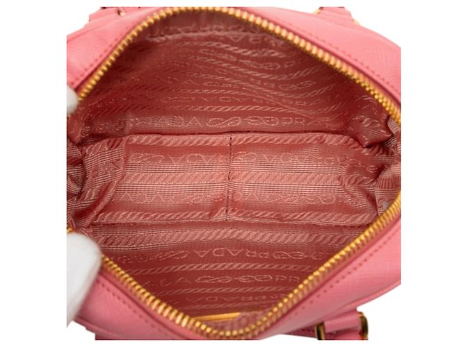 Saffiano Prada Triangle Logo Plate Mini Handtasche Pink - Ansicht 4