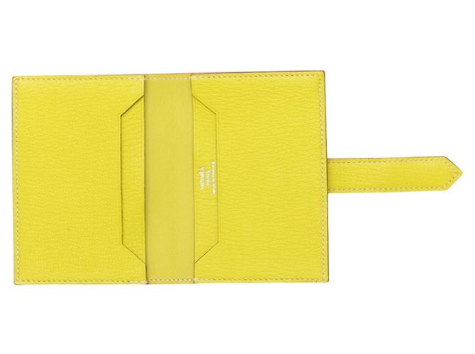 Tarjetero bi-fold Hermès Bearn Amarillo - vista 4