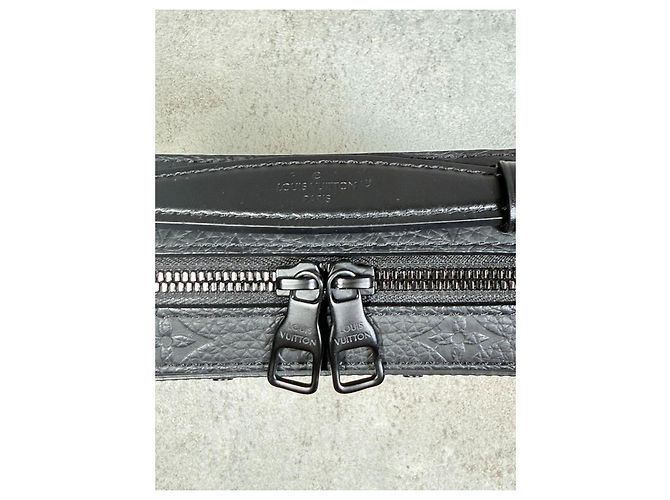 Louis Vuitton Handle Soft Trunk Monogram Taurillon Nero - vista 4