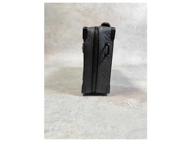 Louis Vuitton Handle Soft Trunk Monogram Taurillon Nero - vista 5