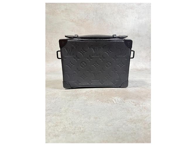 Louis Vuitton Handle Soft Trunk Monogram Taurillon Nero - vista 6