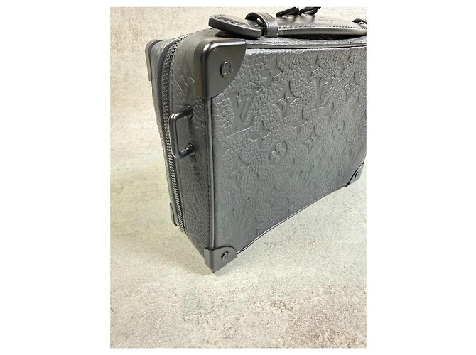 Louis Vuitton Handle Soft Trunk Monogram Taurillon Nero - vista 9