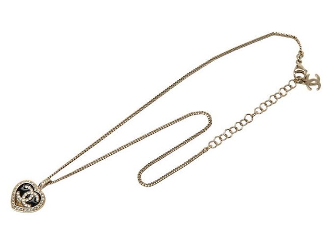 Collana Chanel Coco Mark Motivo Cuore Nero D'oro - vista 3